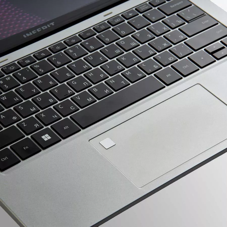 Ноутбук INFERIT Silver i7